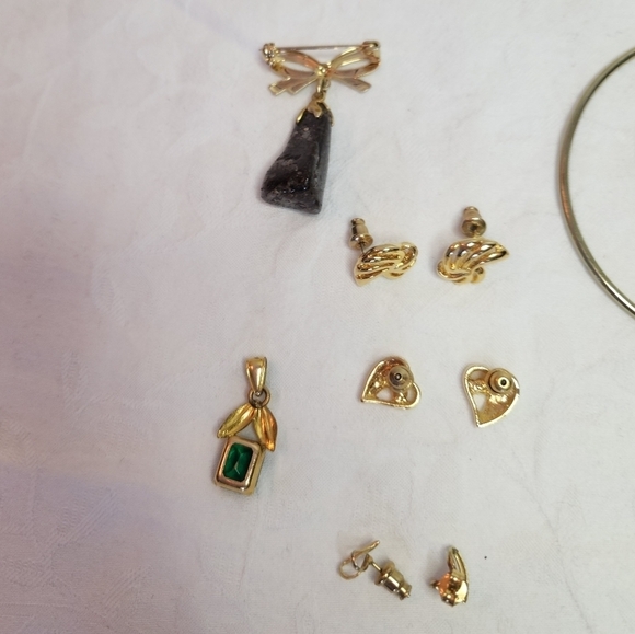 LOT gold costume jewelry - Picture 6 of 7